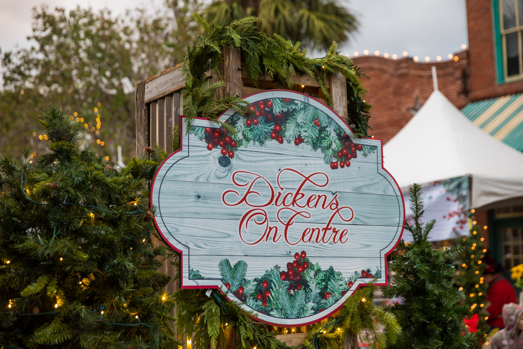 2017 Amelia Island Dickens on Centre sign