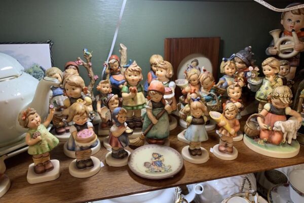 downtown antiquing in Amelia Island