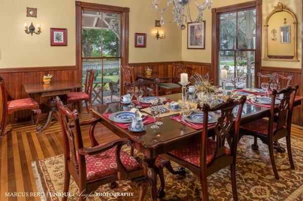Amelia Island Williams House dining room table