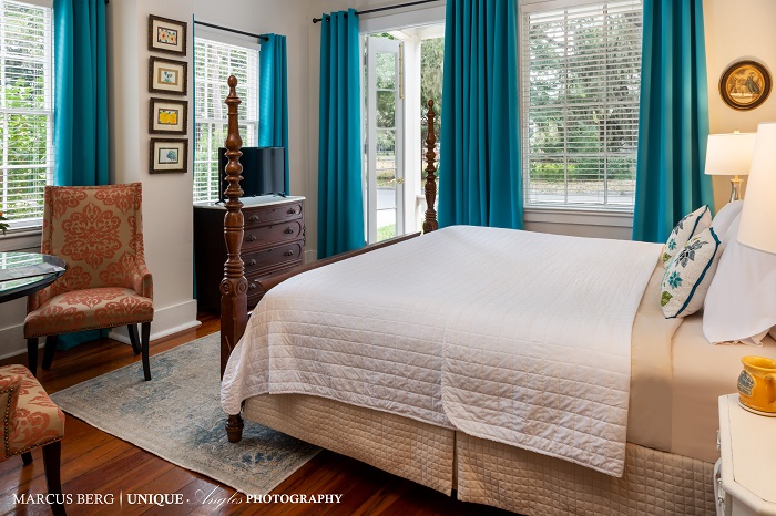 Amelia Island Williams House bed with posts