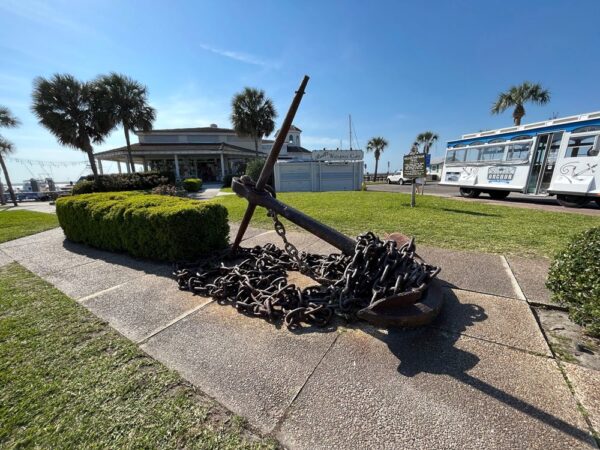 anchor on shore