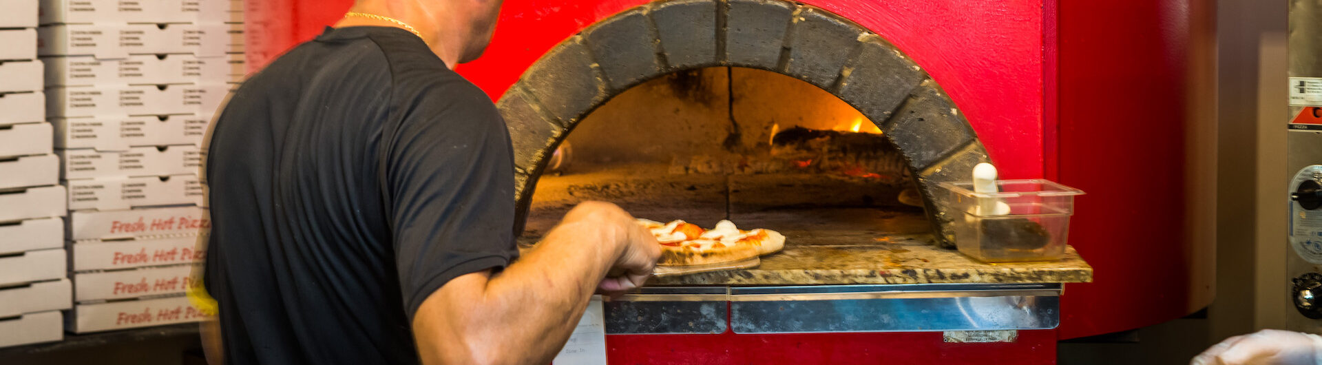 Arte Pizza brick oven