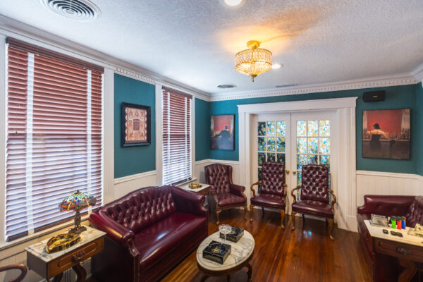 Ash Street Cigar Parlor