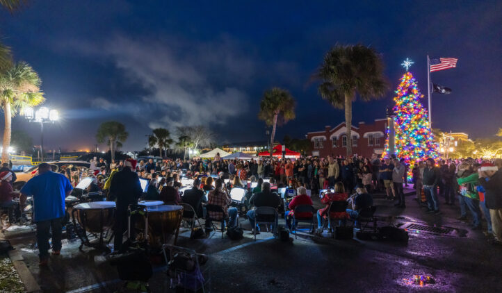 downtown Christmas tree lighting
