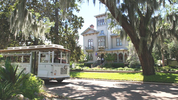 trolley car