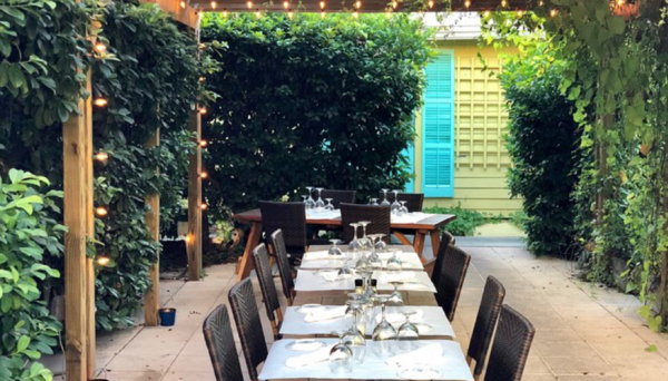 LeClos outdoor dining