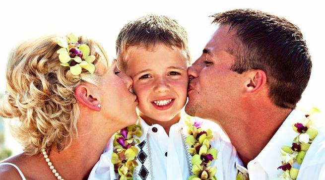 Amelia Island Weddings family with flowers