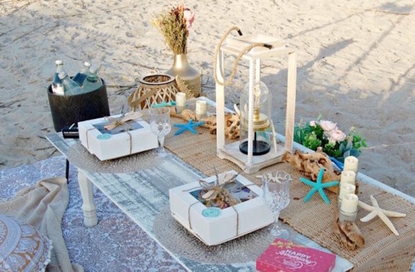 Luxe Picnics on beach
