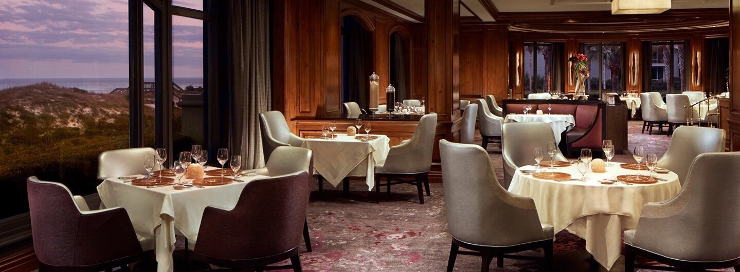Ritz-Carlton dining space