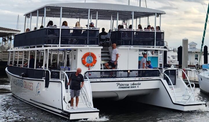 Shrimp, Swigs & BarBQ - Amelia River Cruises