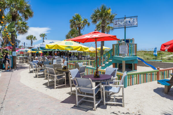 Sliders Seaside Grill Amelia Island exterior