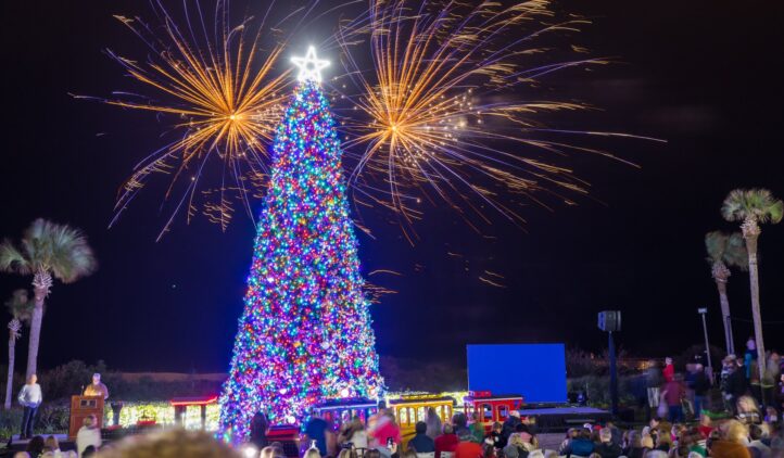 The Ritz-Carlton, Amelia Island: Arrival of Santa Claus and Christmas Tree Lighting