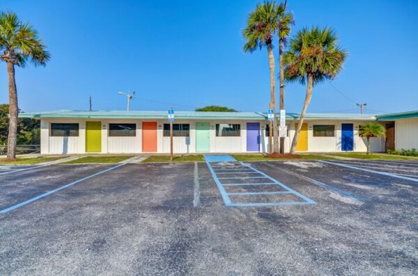 The Surf Beach Motel and Suites