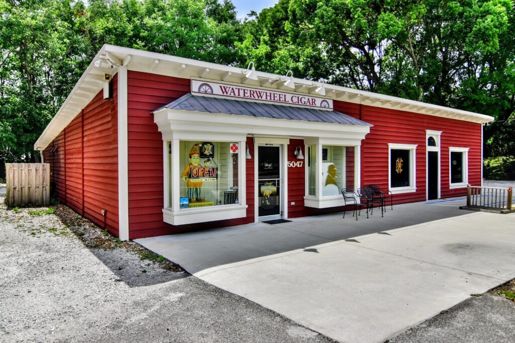 Waterwheel Cigar exterior