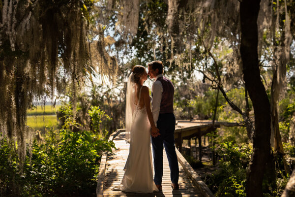 wedding couple in forest