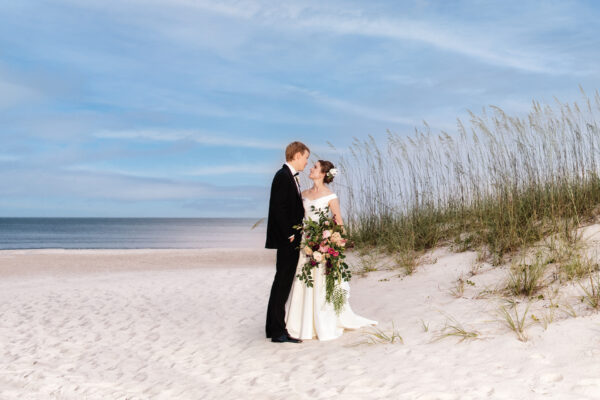beach wedding couples