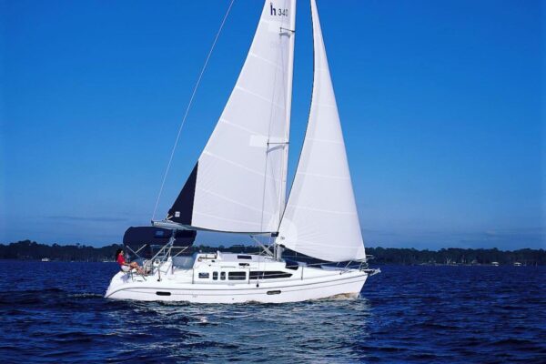 Windward Sailing white sails