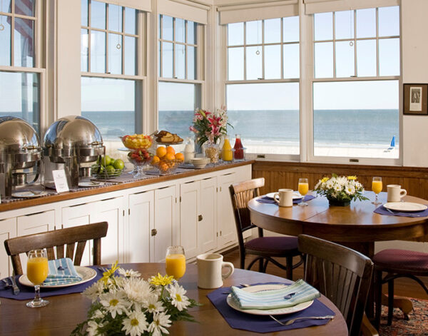 breakfast setting