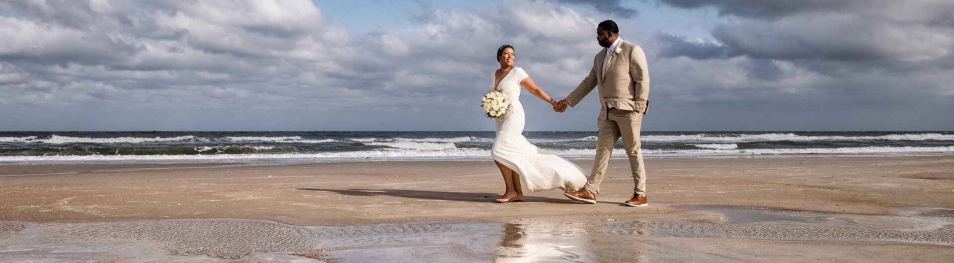 beach wedding couple