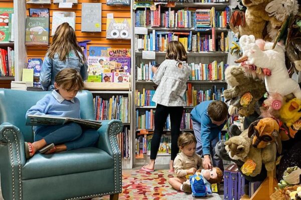 book shopping on Amelia Island