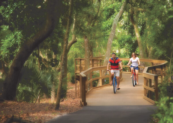 couple biking at Omni