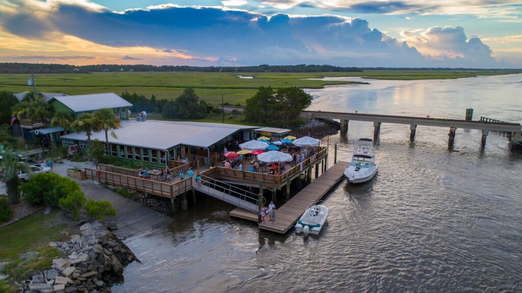Dining on the Intracoastal